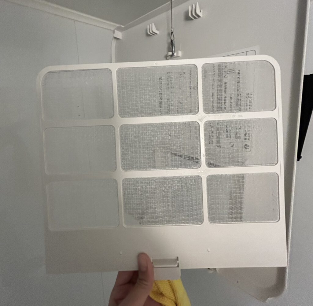 浴室換気扇内部洗浄After